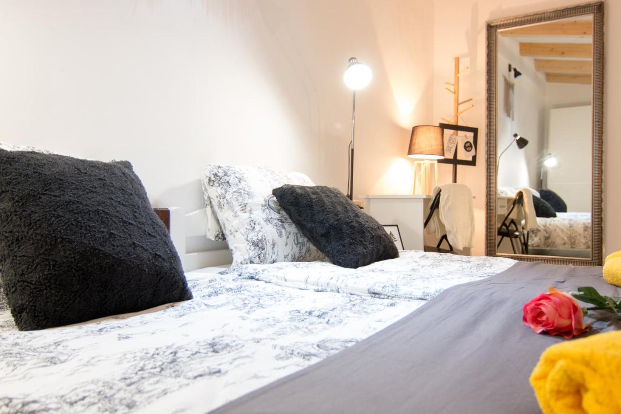 Apartmán Moet With Garden Pula Exteriér fotografie